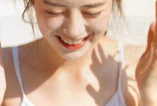 Yuna (윤아)旅拍：极致图包资源集，助你开启创意之旅，尽享摄影的乐趣与艺术.txt